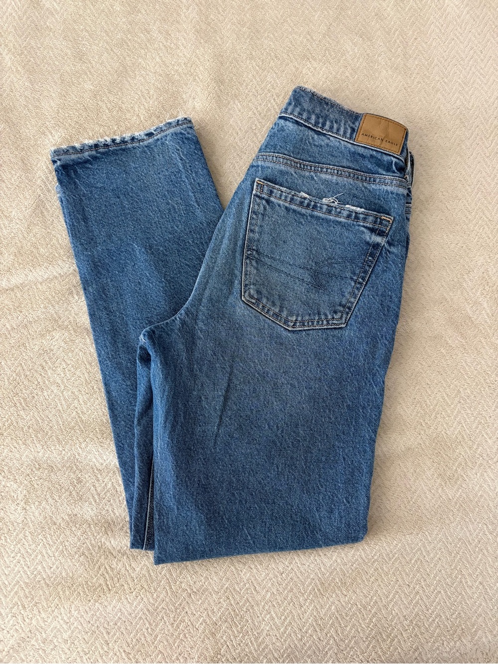 American Eagle Outfitters Women’s Medium Blue Straight Jeans - Picture 6 of 6
